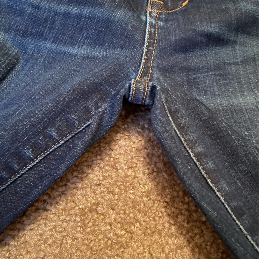 Madewell Women's Skinny Jeans in Dark Blue Wash - Picture 4 of 7